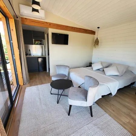 Et Jacuzzi, Sawadee *